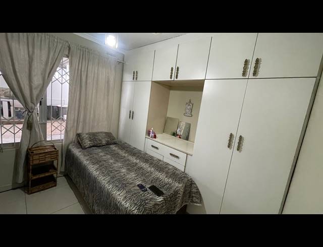 3 BEDROOM HOUSE FOR SALE IN NEWLANDS EAST